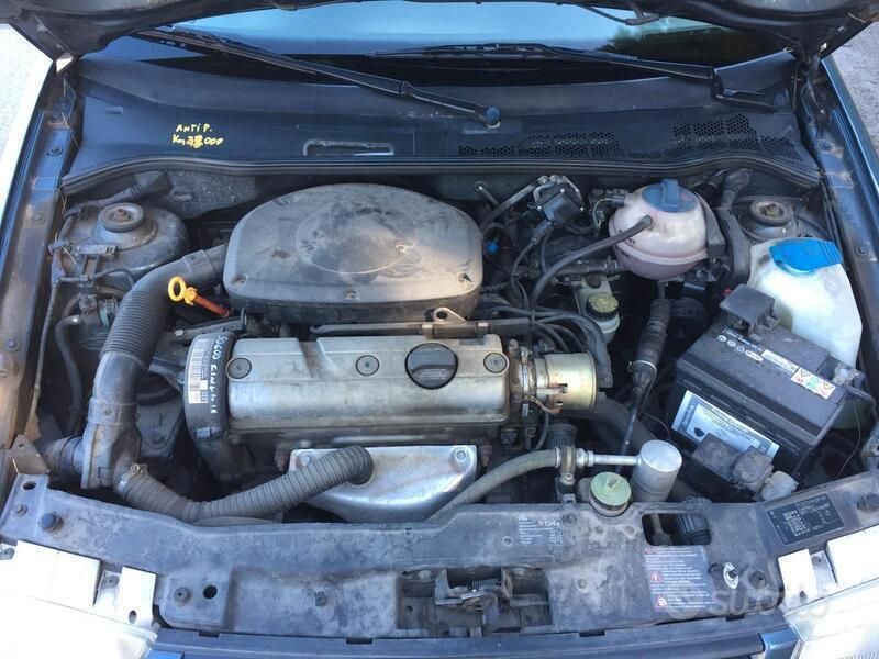 Usata VW Polo 60 CV (44 kW) 1996 Grigio Utilitaria