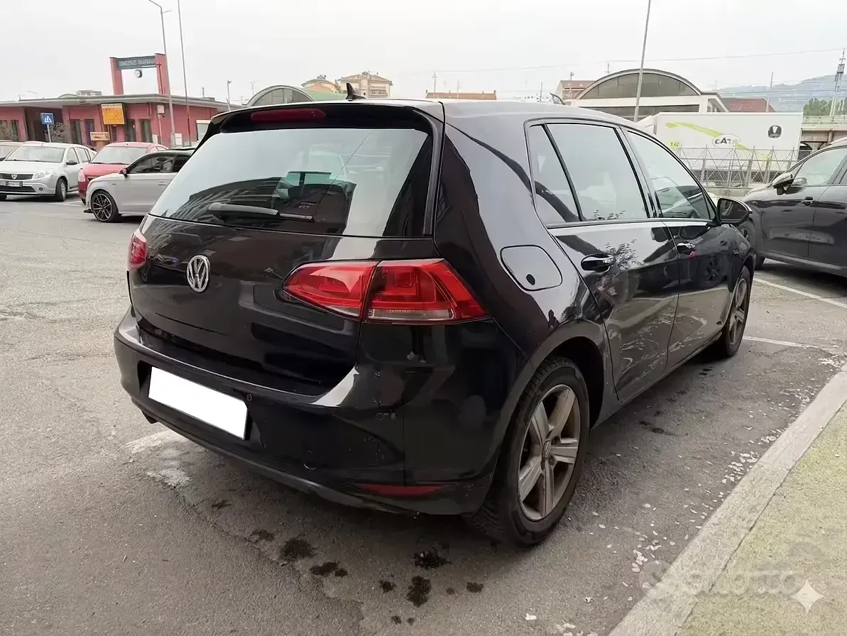 Usata VW Golf VII 110 CV (80 kW) 2016 Nero Berlina