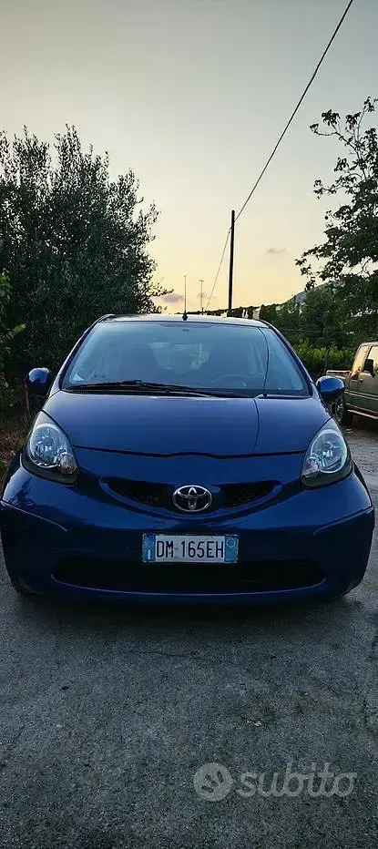Usata Toyota Aygo 68 CV (50 kW) 2007 Bluazzurro Utilitaria