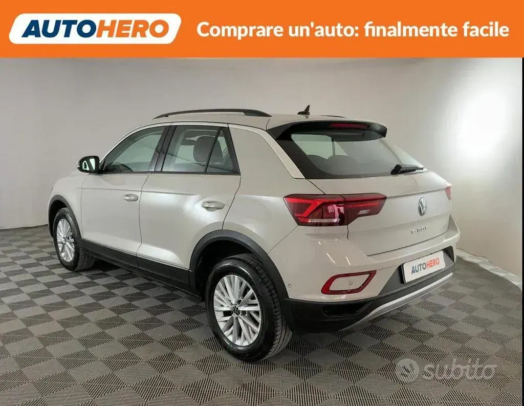 Usata VW T-Roc 110 CV (80 kW) 2024 SUV
