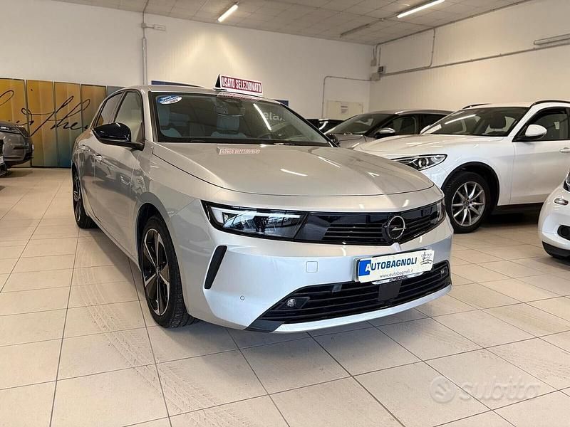 Usata Opel Astra Business Elegance 131 CV (96 kW) 2024 Grigio Berlina