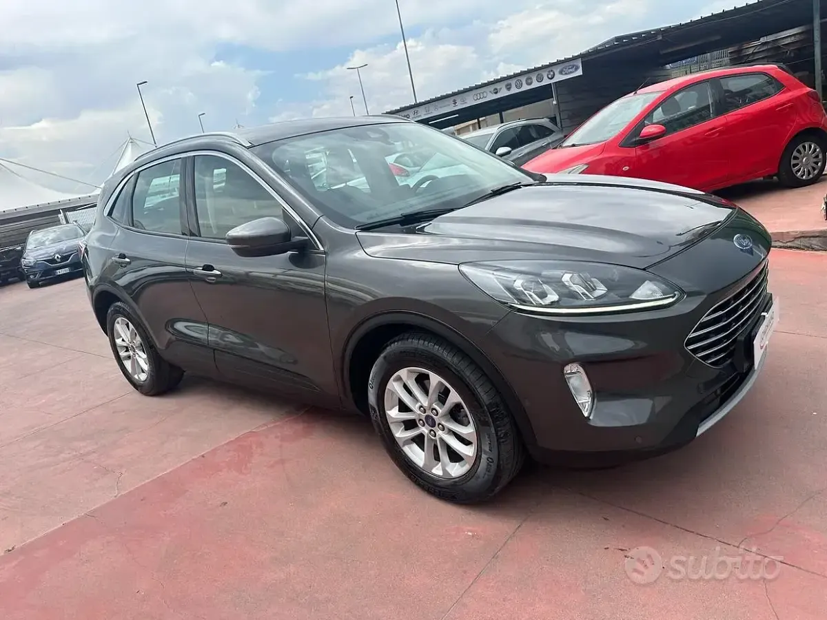 Usata Ford Kuga S 120 CV (88 kW) 2021 Grigio SUV