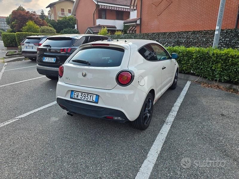 Usata Alfa Romeo MiTo Quadrifoglio Verde 200 CV (147 kW) 2014 Bianco Utilitaria