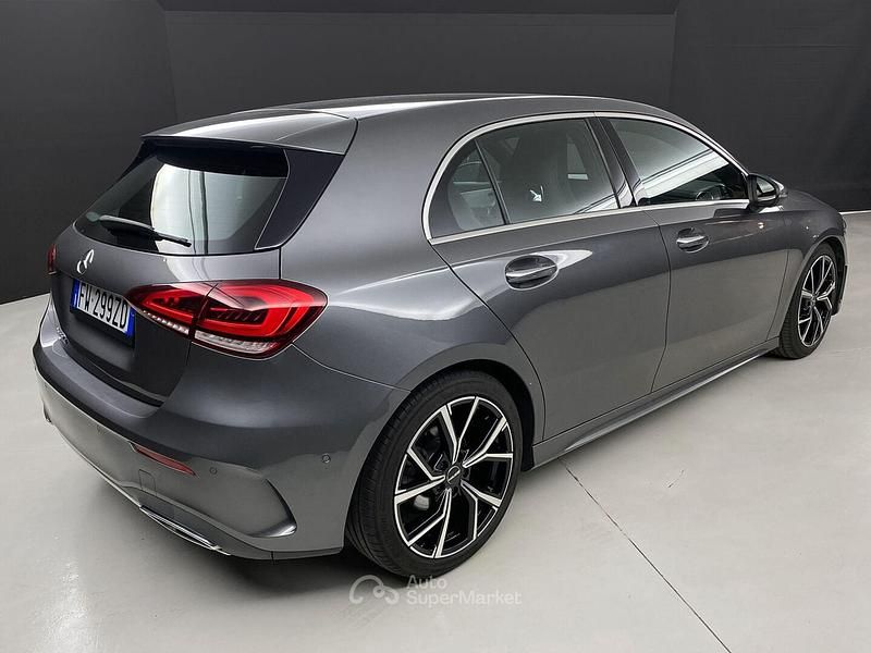 Usado Mercedes A200 Premium 150 CV (110 kW) 2019 Gris Berlina