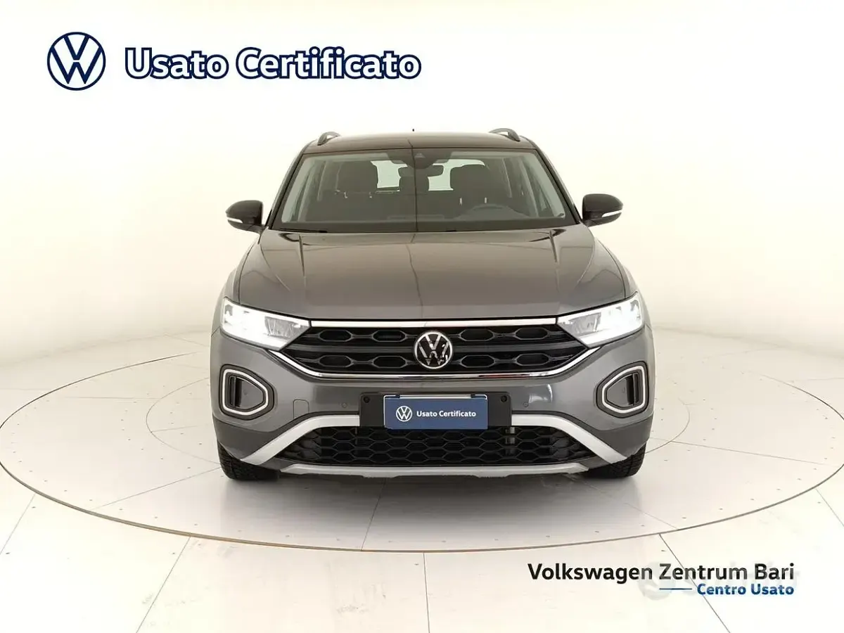 Usata VW T-Roc Life 110 CV (80 kW) 2023 Grigio SUV