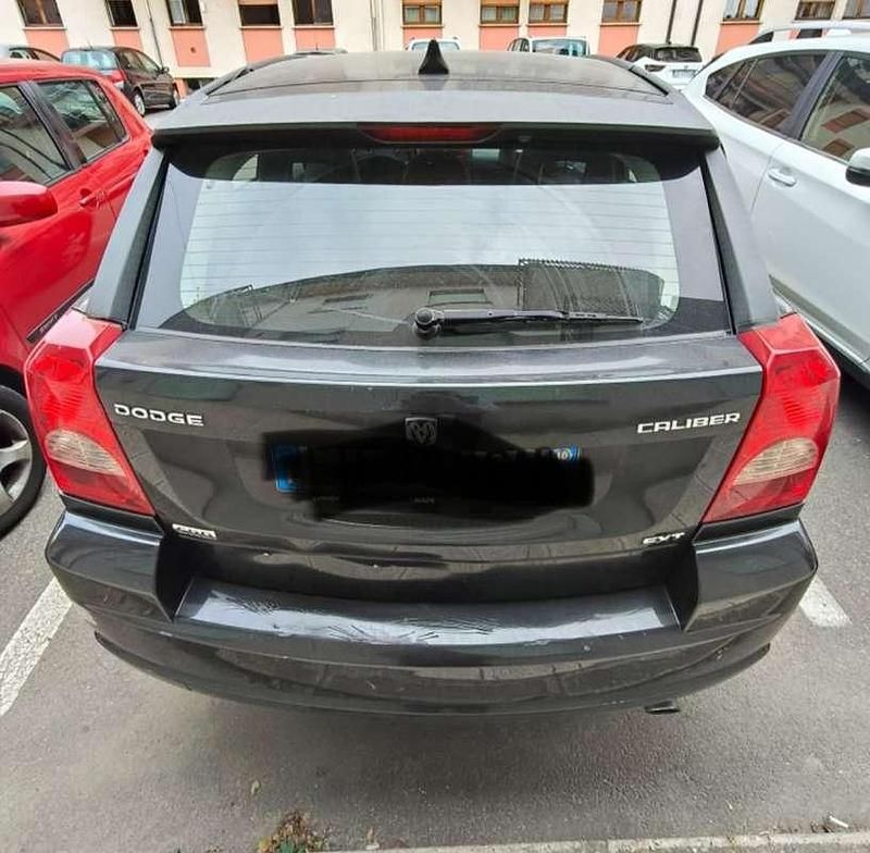 Usata Dodge Caliber SXT 140 CV (102 kW) 2010 Utilitaria