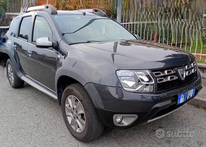 Usata Dacia Duster 110 CV (80 kW) 2014 Grigio SUV