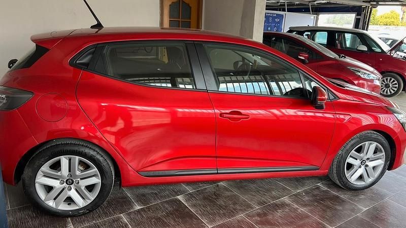 Usata Renault Clio V Intens 85 CV (62 kW) 2020 Rosso Berlina