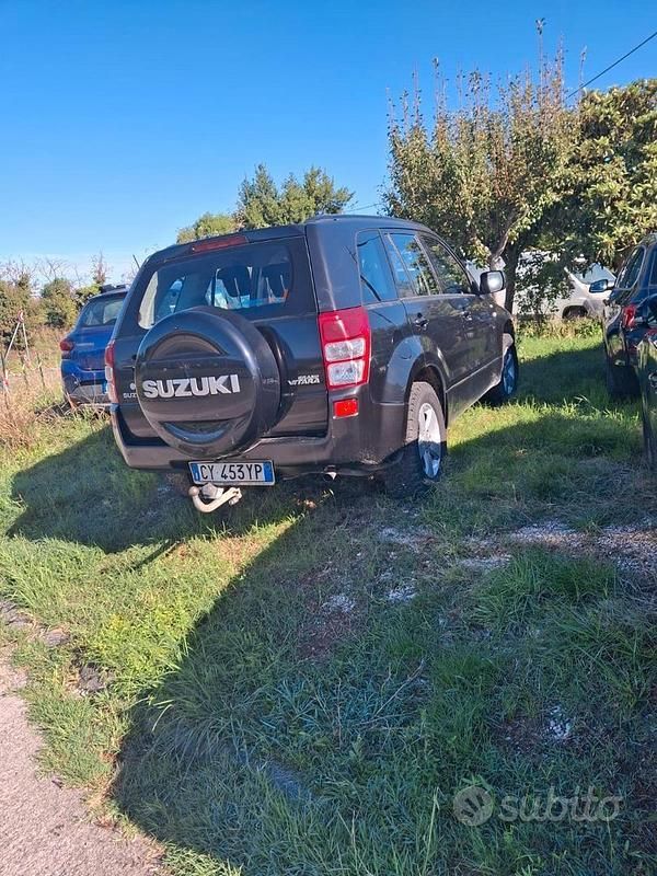 Usata Suzuki Grand Vitara 2005 Nero SUV