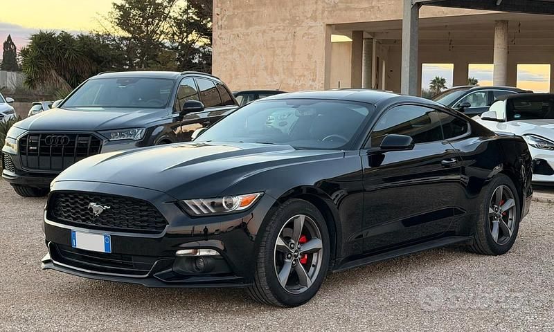 Usata Ford Mustang 309 CV (227 kW) 2015 Nero Coupé