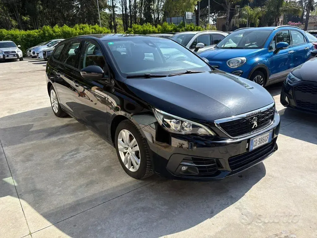 Usata Peugeot 308 Business-Line 131 CV (96 kW) 2020 Nero Station wagon