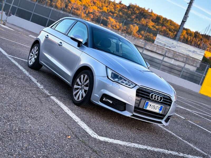 Usato 2017 Audi A1 Sportback 1.0 Benzin 95 CV (17.000 €)