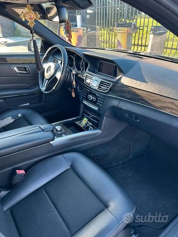 Usata Mercedes E220 2014 Grigio Berlina
