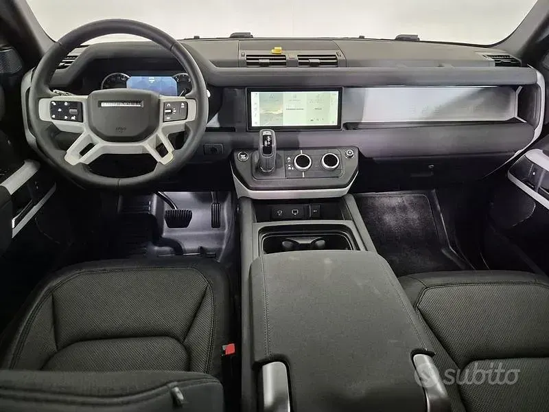 Usata Land Rover Defender 249 CV (183 kW) 2023 Nero SUV