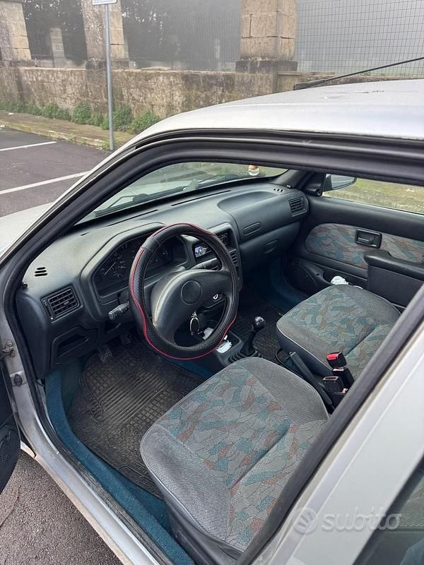 Usata Peugeot 106 1998 Utilitaria