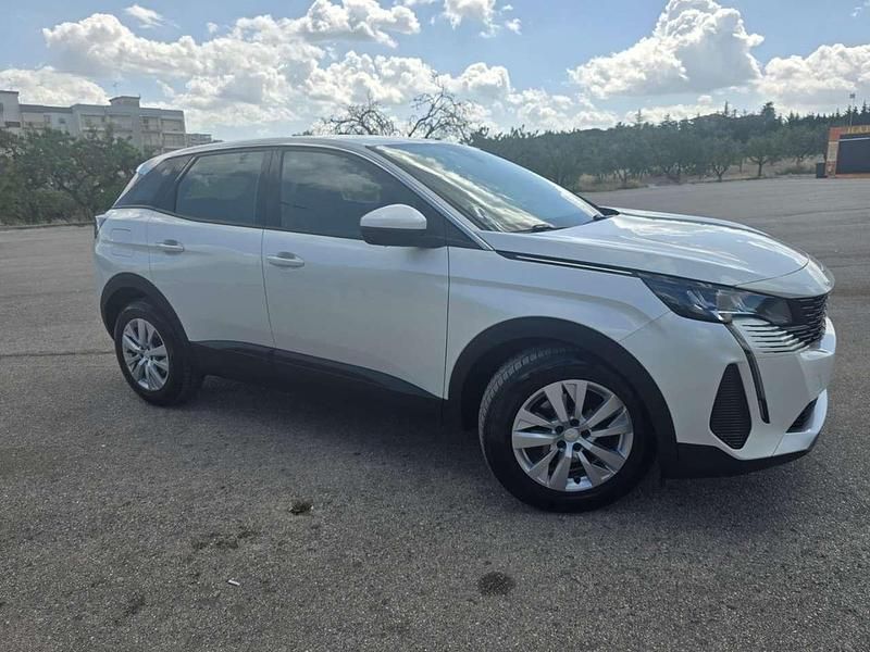 Usata Peugeot 3008 Business-Line 131 CV (96 kW) 2021 Bianco SUV