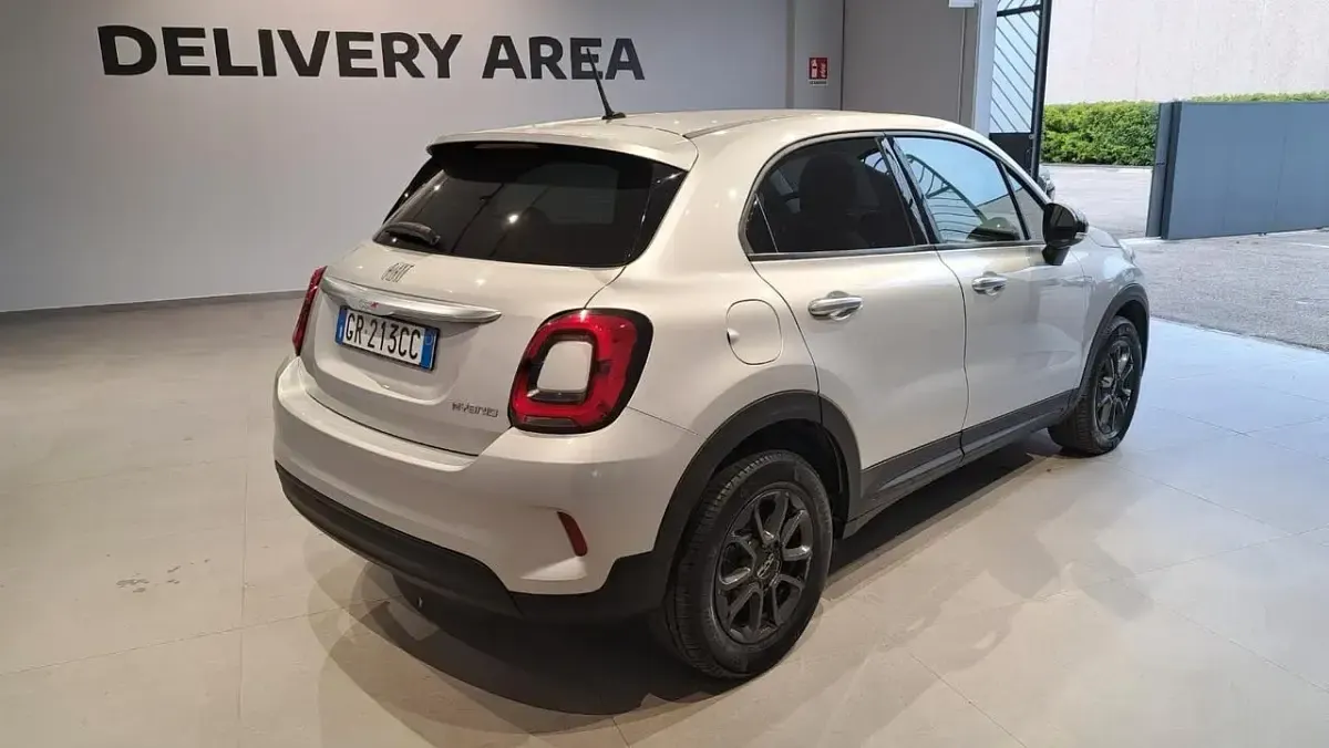 Usata Fiat 130 130 CV (95 kW) 2023 Argento SUV