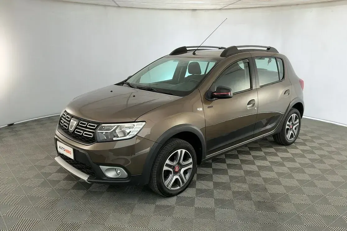 Usata Dacia Sandero Stepway 95 CV (69 kW) 2019 Berlina