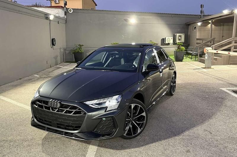 Nuova Audi A3 S-Line 150 CV (110 kW) 2026 Grigio Berlina