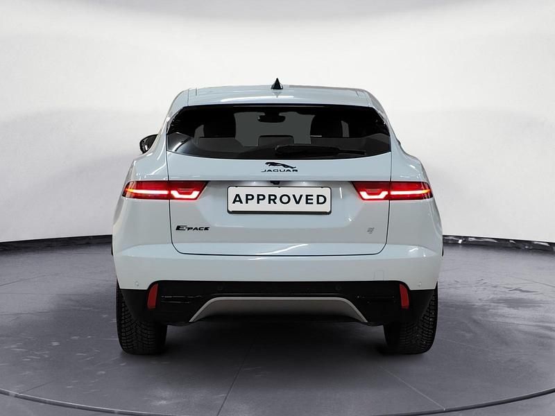 Usata Jaguar E-Pace 163 CV (119 kW) 2021 Fuji white SUV
