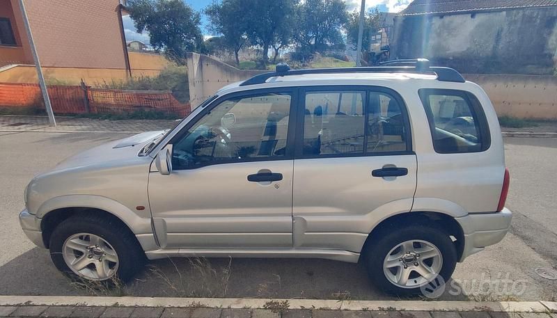 Usata 2005 Suzuki Grand Vitara | 6600 € - Immagine 1/4