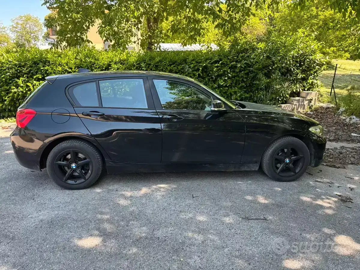 Usata BMW 118 150 CV (110 kW) 2017 Nero Utilitaria