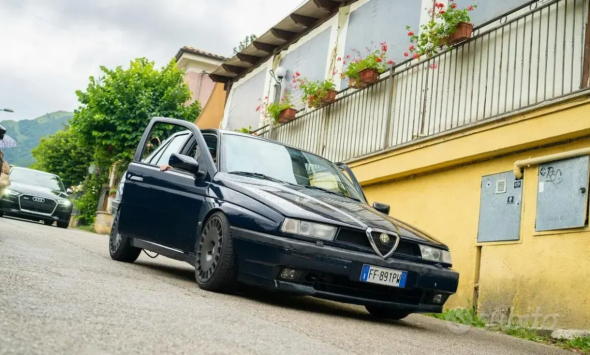 Usata Alfa Romeo 155 186 CV (136 kW) 1996 Blu Berlina