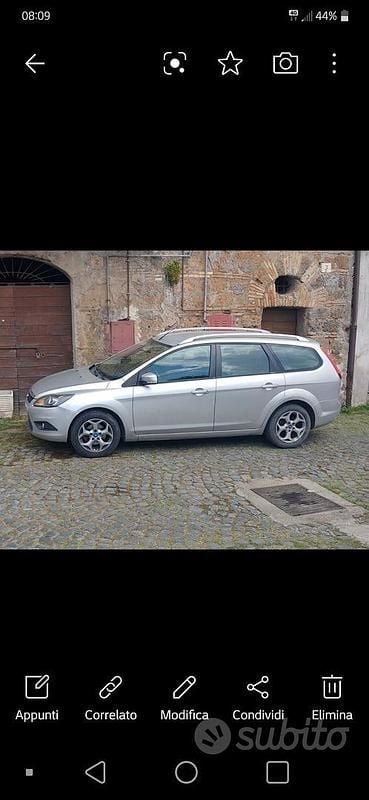 Grigio Usata 2011 Ford Focus Station wagon | 2000 € (Ottimo prezzo) - Immagine 1/3