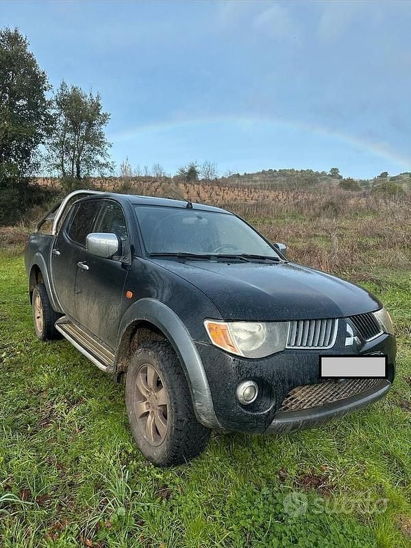 Usata Mitsubishi L200 136 CV (100 kW) 2006 Nero Pick-up
