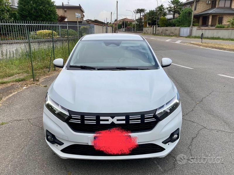 Usata Dacia Sandero 101 CV (74 kW) 2024 Bianco Utilitaria