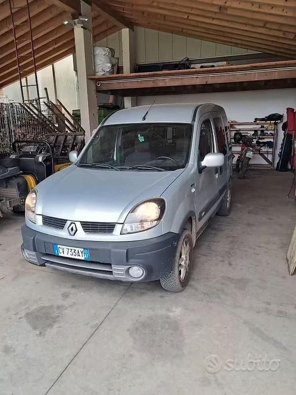 Usata Renault Kangoo 84 CV (61 kW) 2005 Monovolume