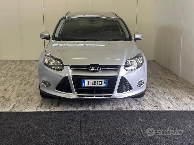 Usata Ford Focus Titanium 125 CV (91 kW) 2012 Grigio Station wagon