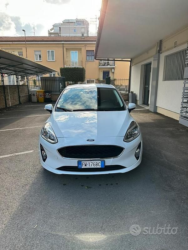 Usata Ford Fiesta 90 CV (66 kW) 2019 Utilitaria