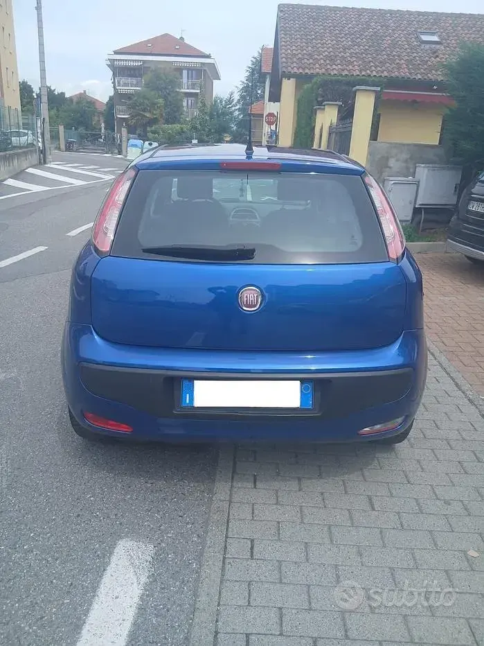 Usata Fiat Punto Evo S 69 CV (50 kW) 2011 Bluazzurro Utilitaria