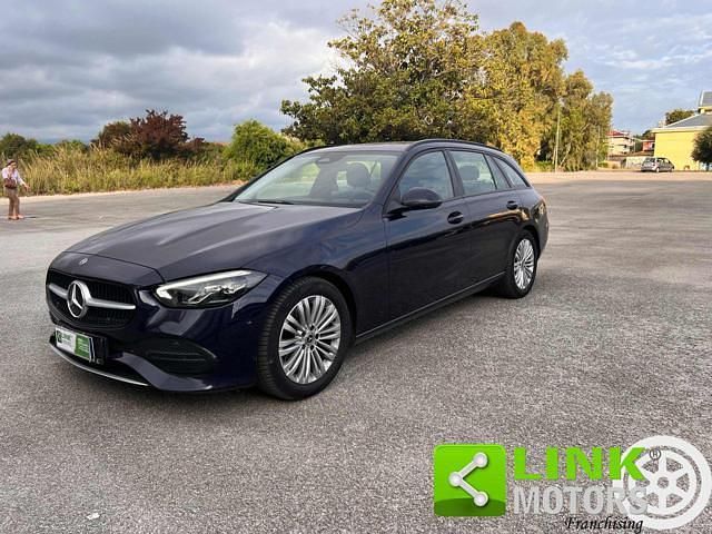 Usata Mercedes C220 Business 200 CV (147 kW) 2022 Blu Station wagon