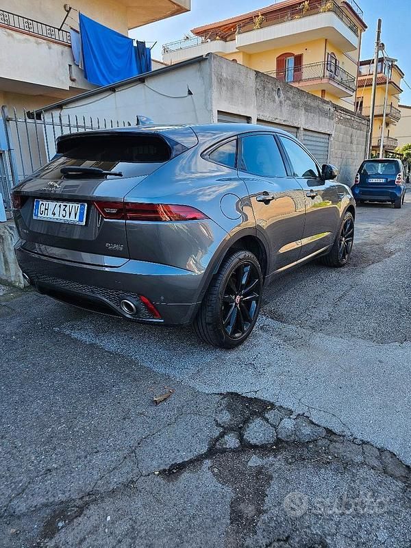 Usata Jaguar E-Pace R-Dynamic 200 CV (147 kW) 2019 Grigio SUV