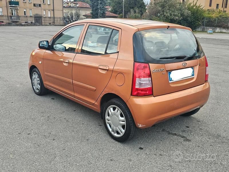 Usata Kia Picanto 64 CV (47 kW) 2004 Utilitaria
