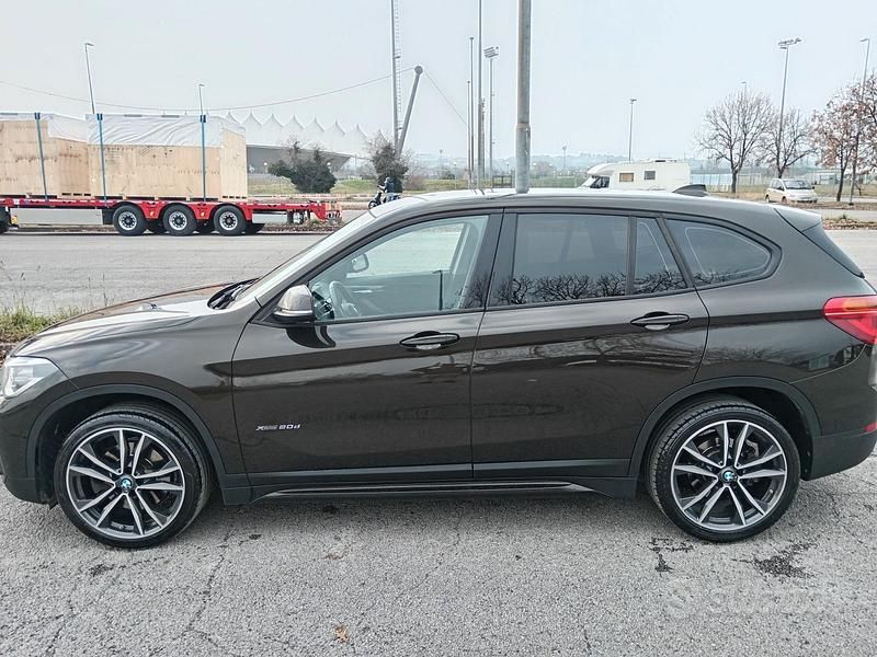 Usata BMW X1 190 CV (139 kW) 2015 Marrone SUV