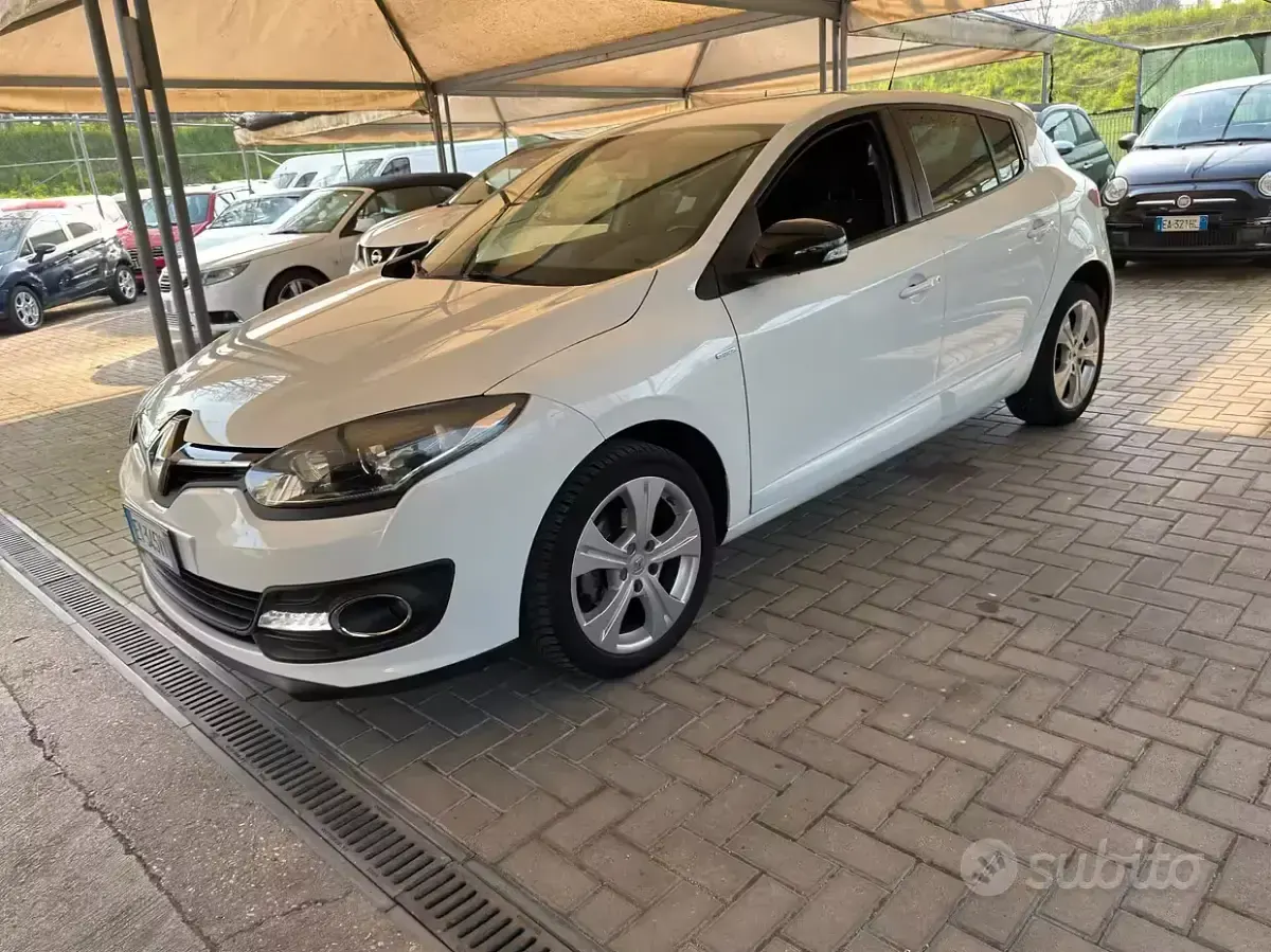 Usata Renault Mégane 95 CV (69 kW) 2015 Bianco Berlina