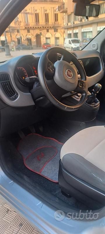 Usata Fiat Panda 69 CV (50 kW) 2012 Grigio Utilitaria