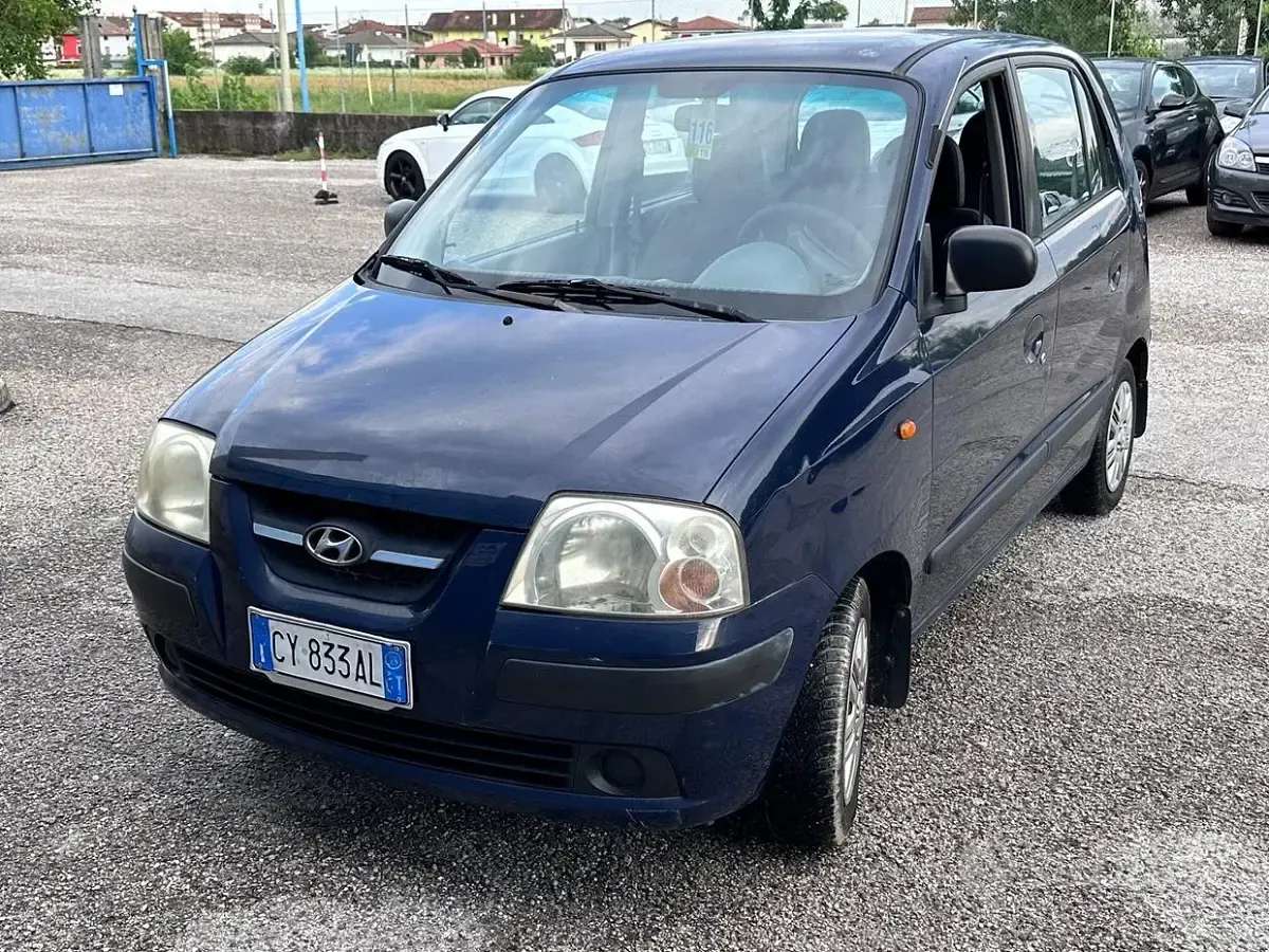 Usata Hyundai Atos Active 59 CV (43 kW) 2005 Blu Utilitaria