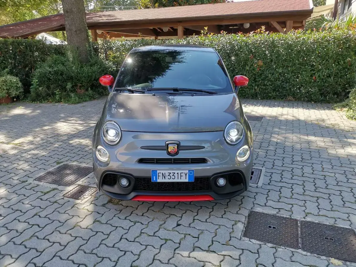 Usata Abarth 595 Competizione 179 CV (131 kW) 2018 Grigio record Berlina