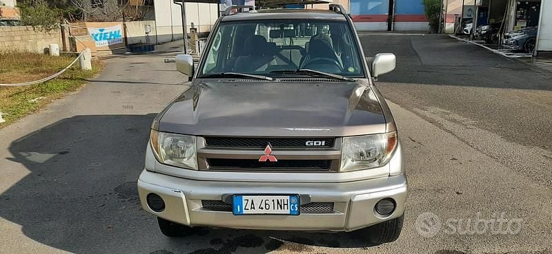 Usata Mitsubishi Pajero 129 CV (94 kW) 2001 Bronzo SUV