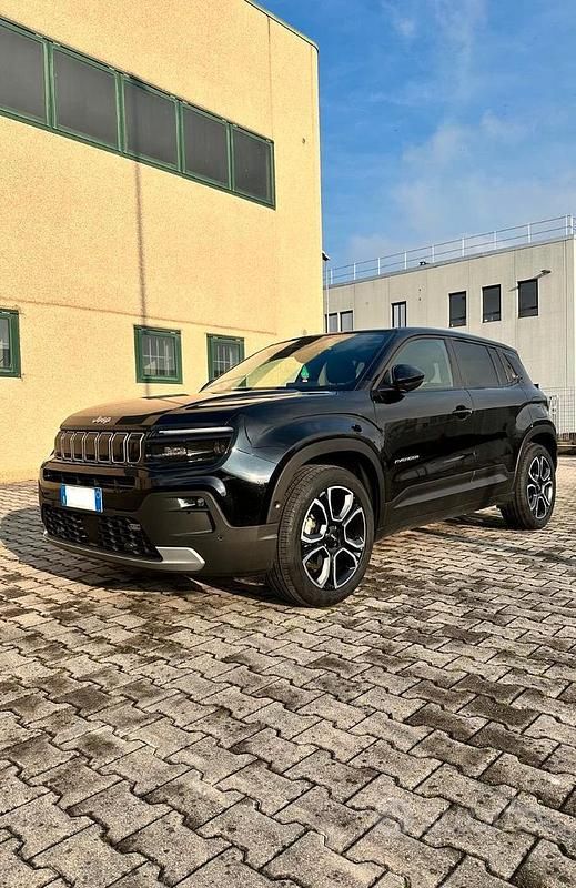 Usata Jeep Avenger 100 CV (73 kW) 2023 Nero SUV