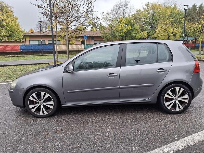 Usata VW Golf IV Trendline 105 CV (77 kW) 2004 Grigio Berlina