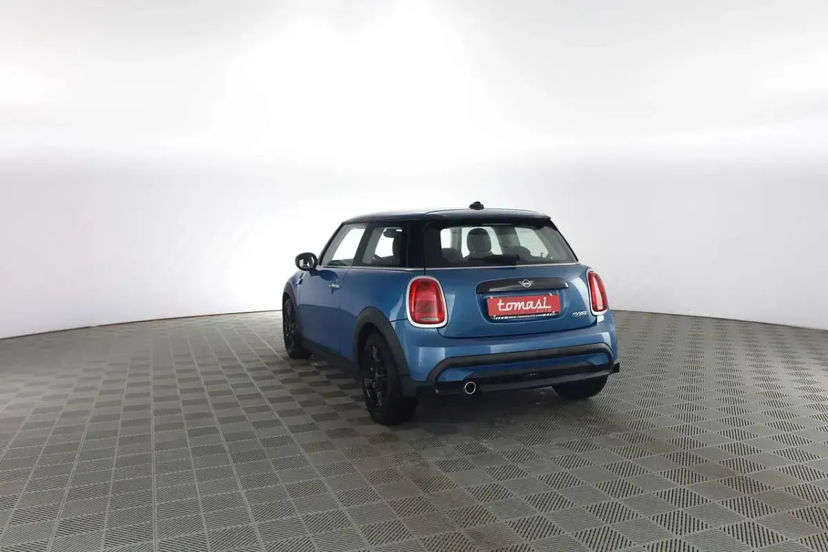 Usata Mini Cooper 136 CV (100 kW) 2021 Island blue Utilitaria