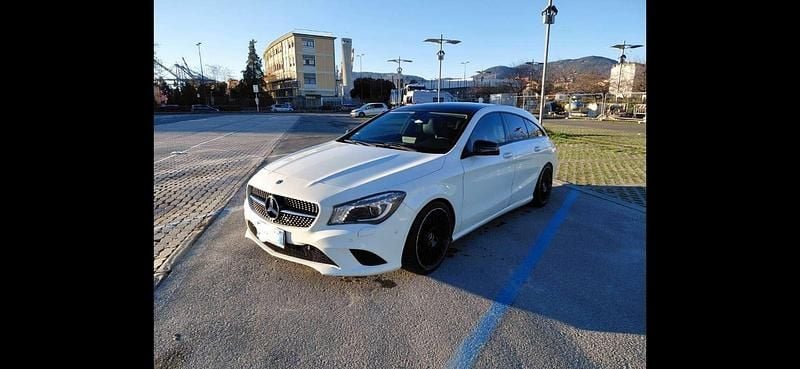 Usata Mercedes CLA200 Shooting Brake Executive 136 CV (100 kW) 2015 Station wagon