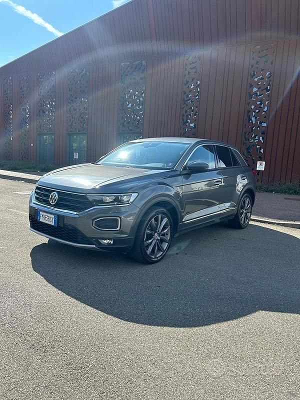 Usata VW T-Roc Advance 150 CV (110 kW) 2017 Grigio SUV