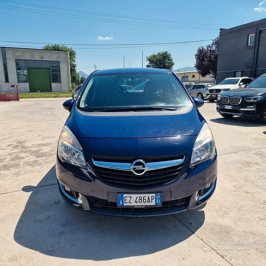 Usata Opel Meriva Design Edition 95 CV (69 kW) 2015 Blu Monovolume