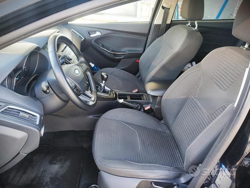 Usata Ford Focus Titanium 120 CV (88 kW) 2016 Nero Station wagon